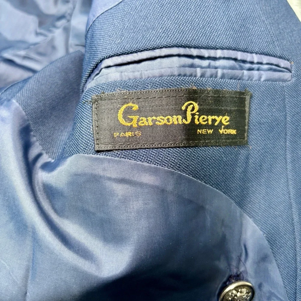 Garson Pierye men's size R42 dark blue silver tone buttons w‎ lions blazer
